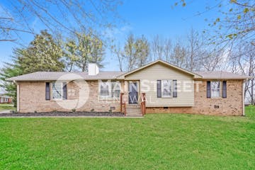 242 IRIS DR HENDERSONVILLE, TN 37075